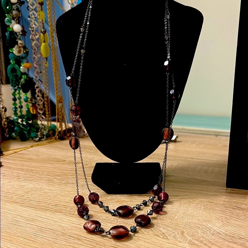 NWT Roots, acrylic, glass, and facetted bead necklace